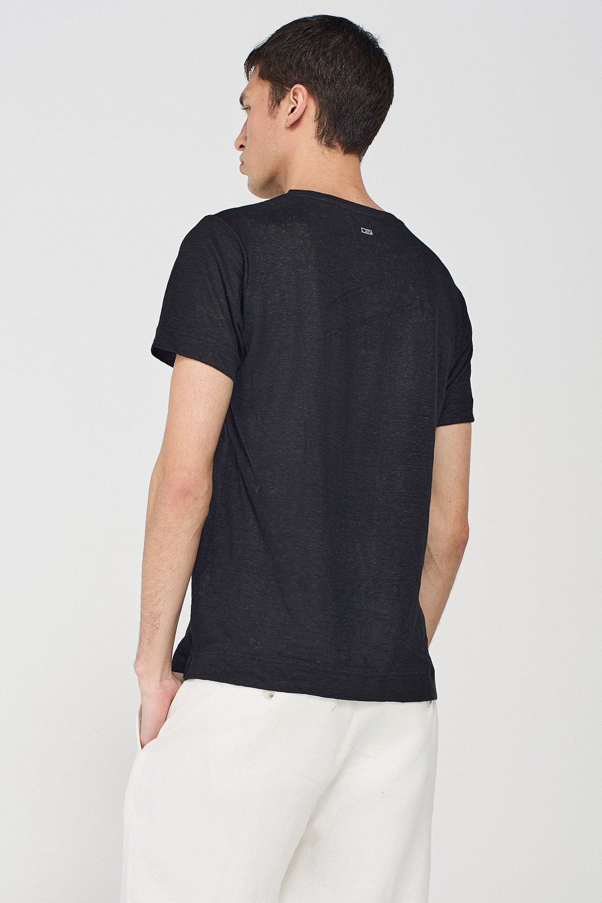 LINEN  T-SHIRT