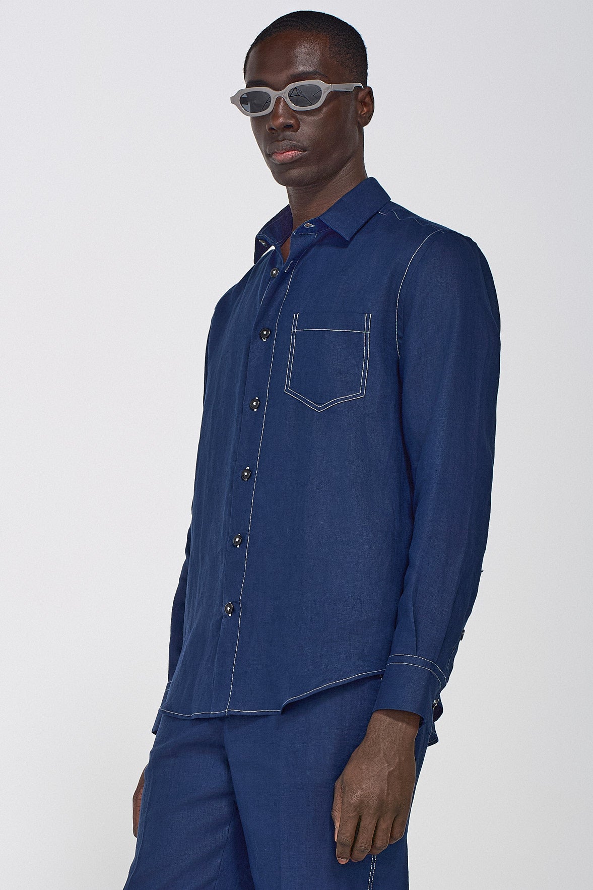 CONTRASTING STITCHING LINE SHIRT