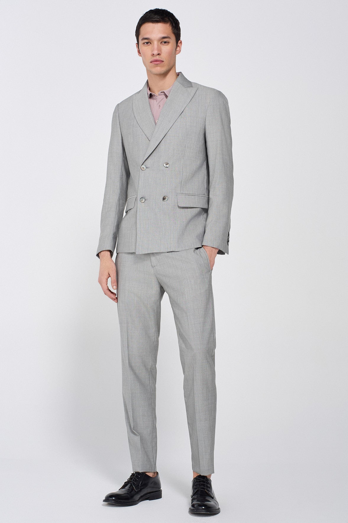 DOUBLE-BREASTED SUIT BLAZER