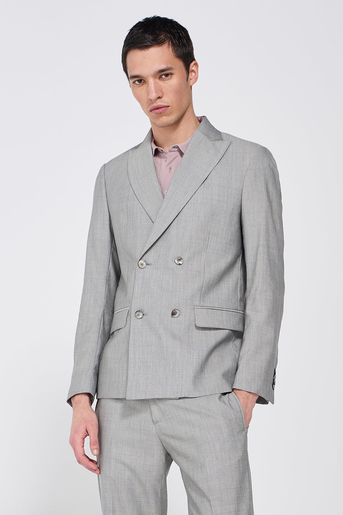 DOUBLE-BREASTED SUIT BLAZER