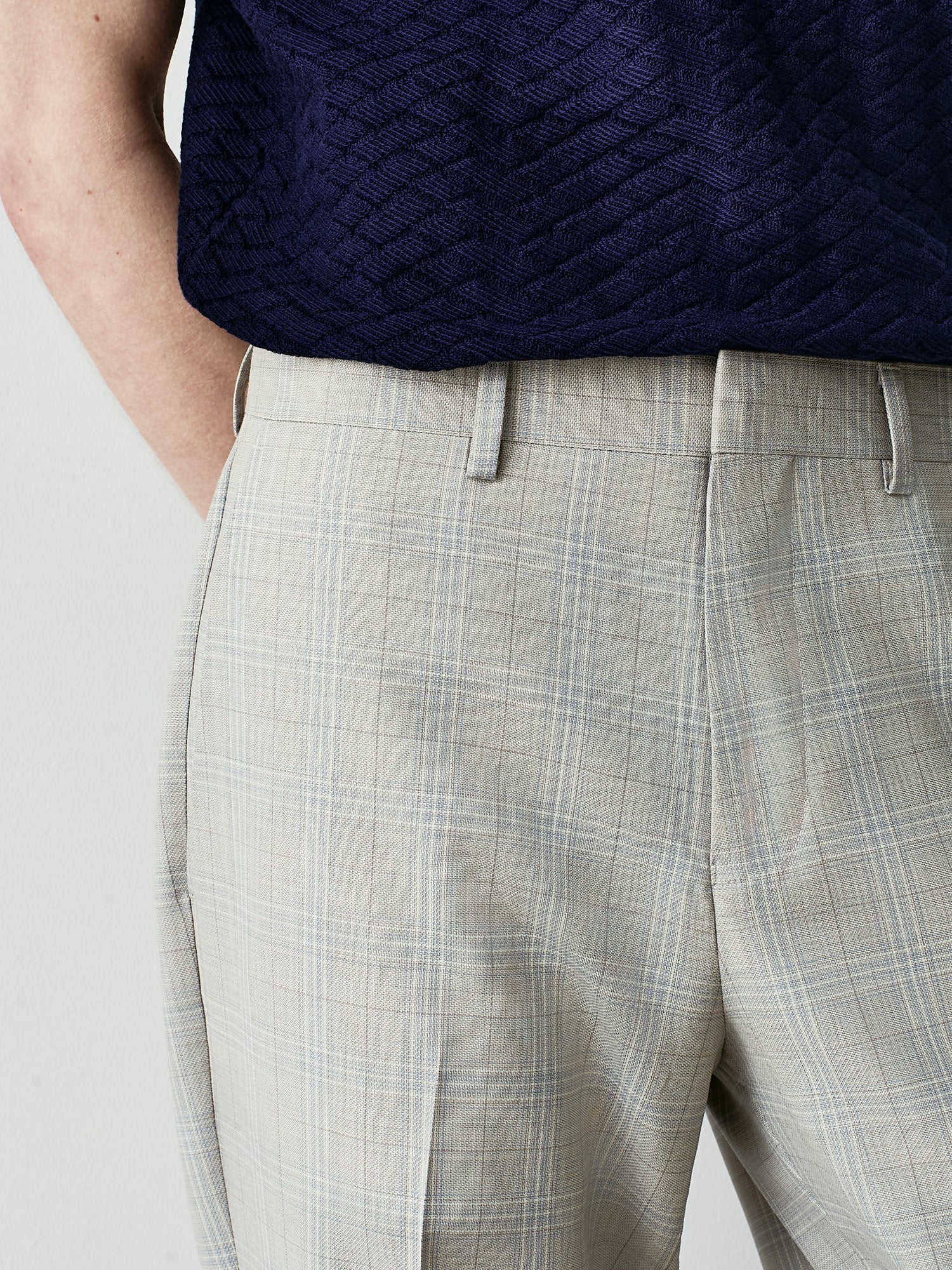 Suit trousers in 100% virgin wool prince of wales