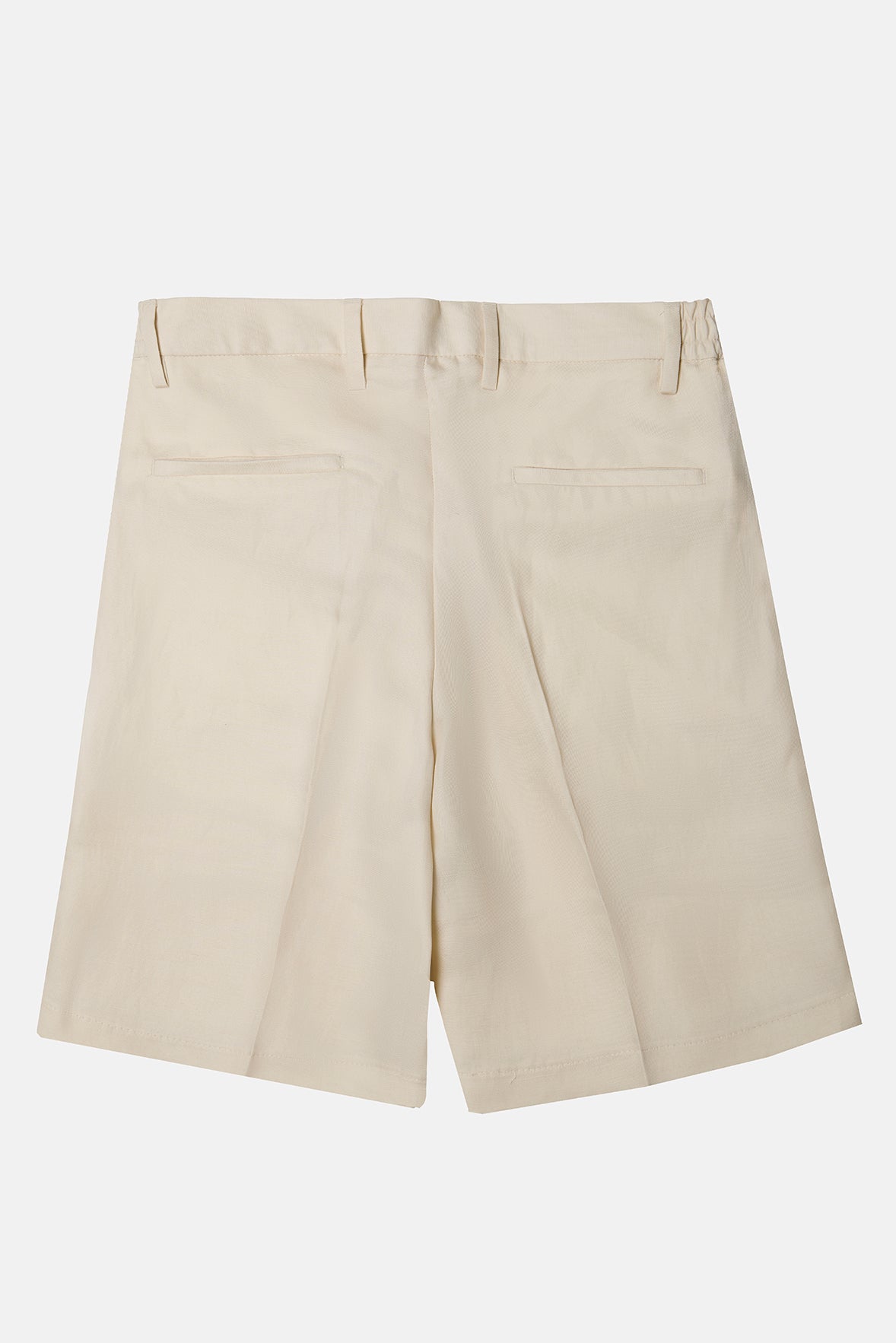 SHORTS IN FRESH LINEN