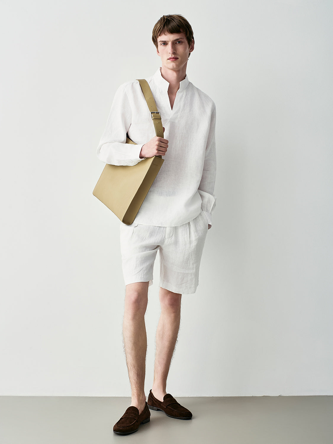 STANDING COLLAR LINEN SHIRT