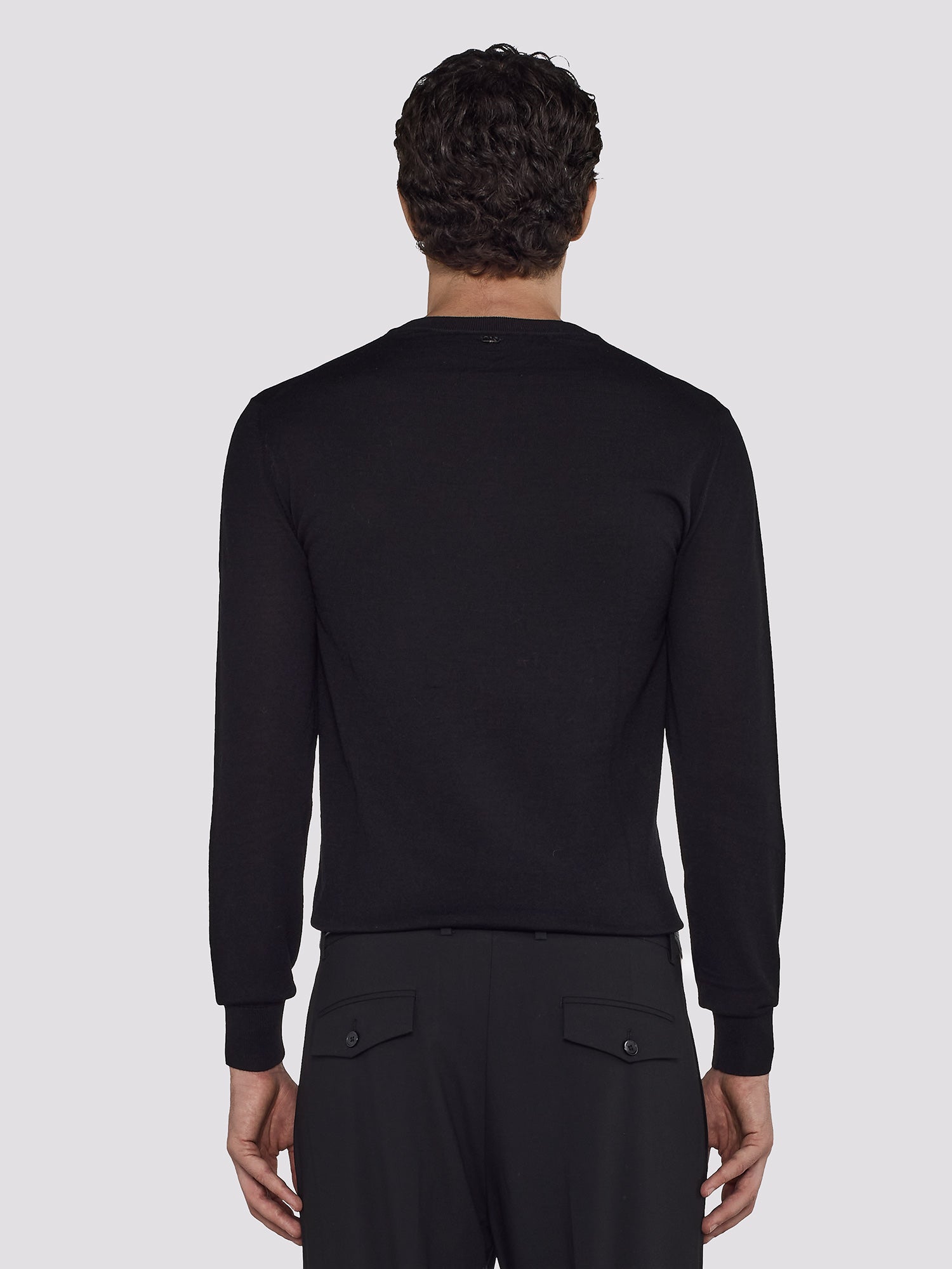 V COLLAR KNIT IN MERINO WOOL AND SILK