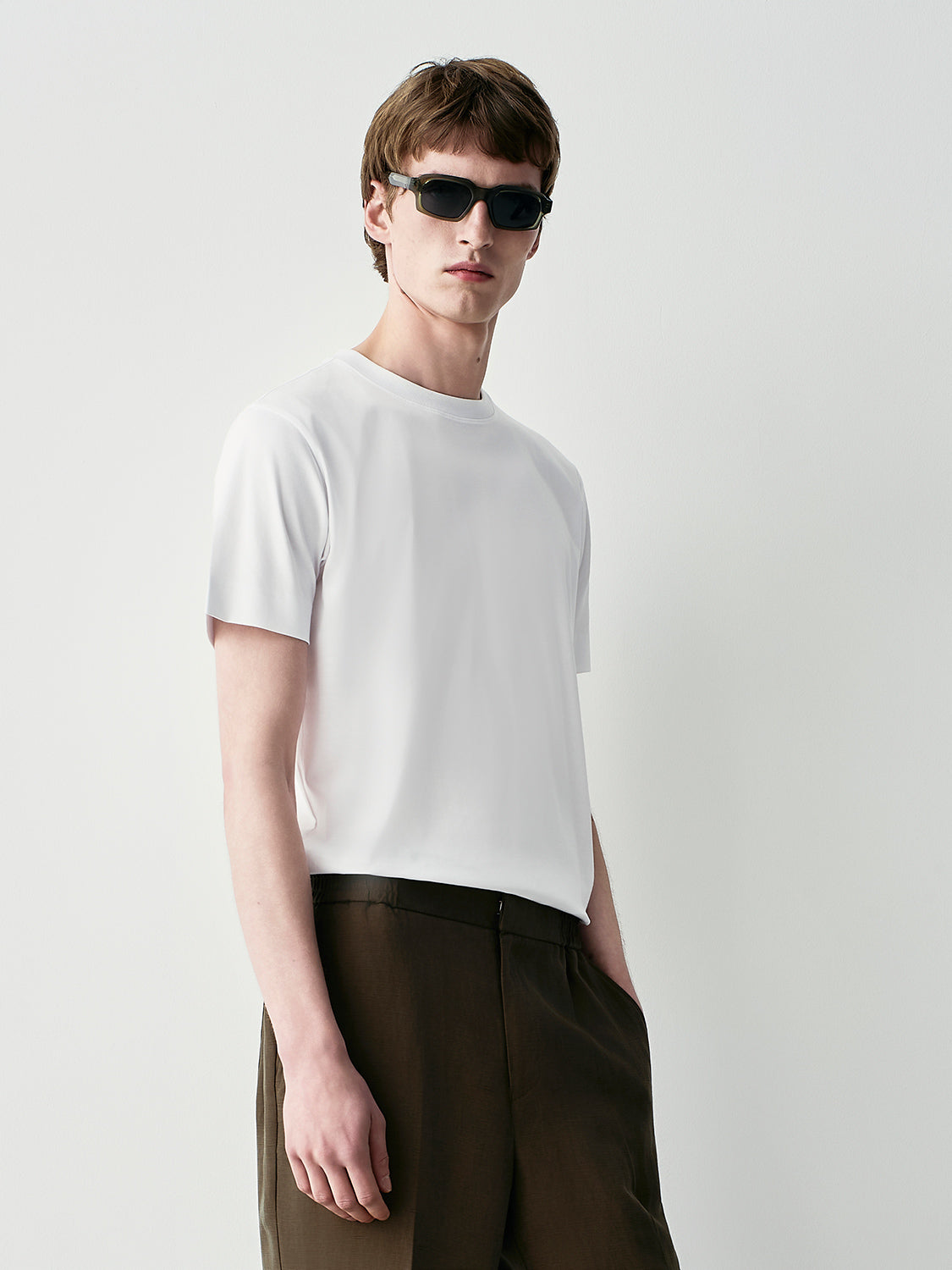 T-shirt regular a maniche corte
