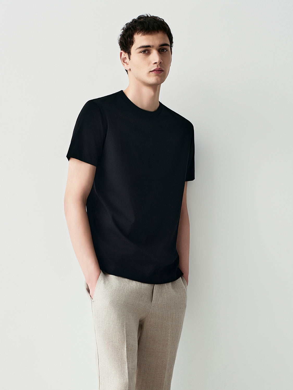 Regular short-sleeved T-shirt