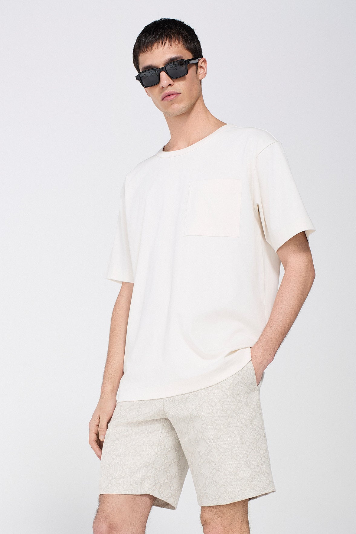 T-SHIRT DETTAGLIO TASCA