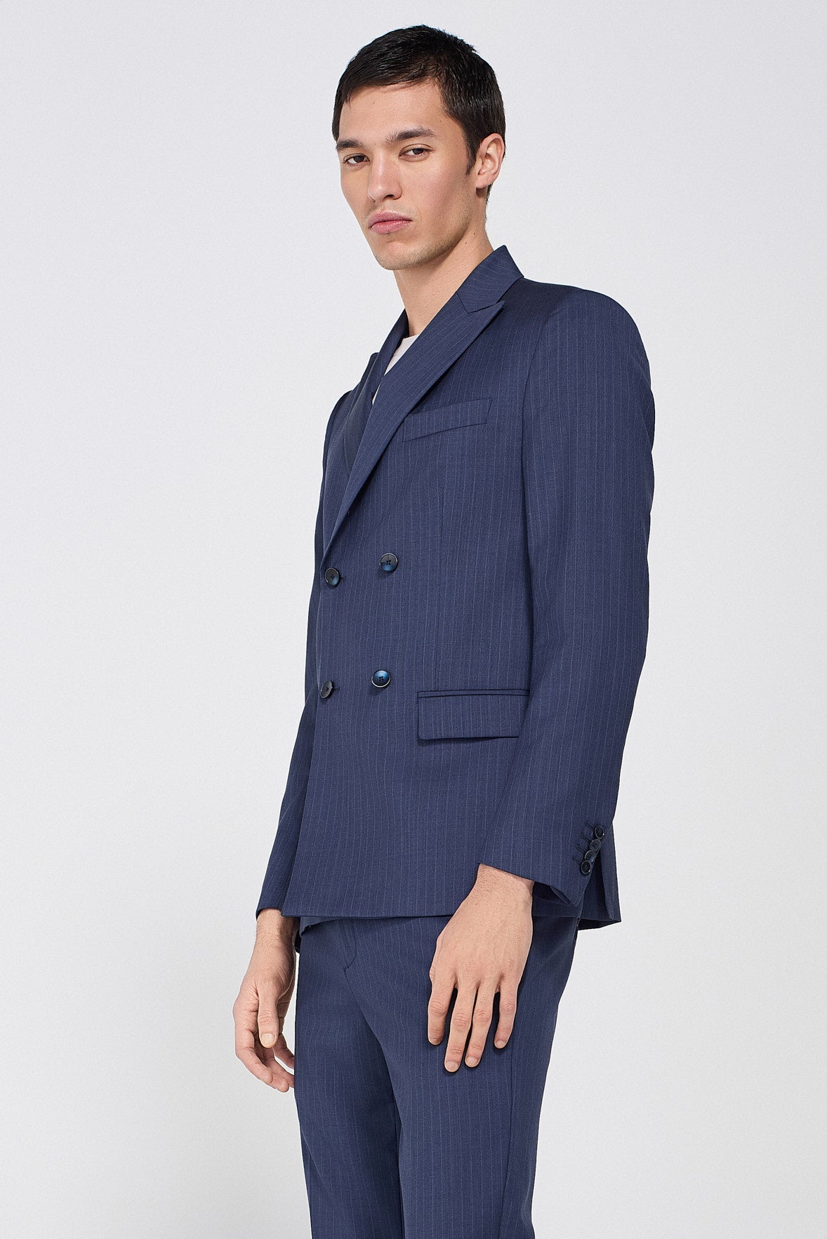 DOUBLE-BREATSED SUIT JACKET