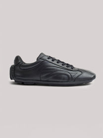 Leather low-top sneakers