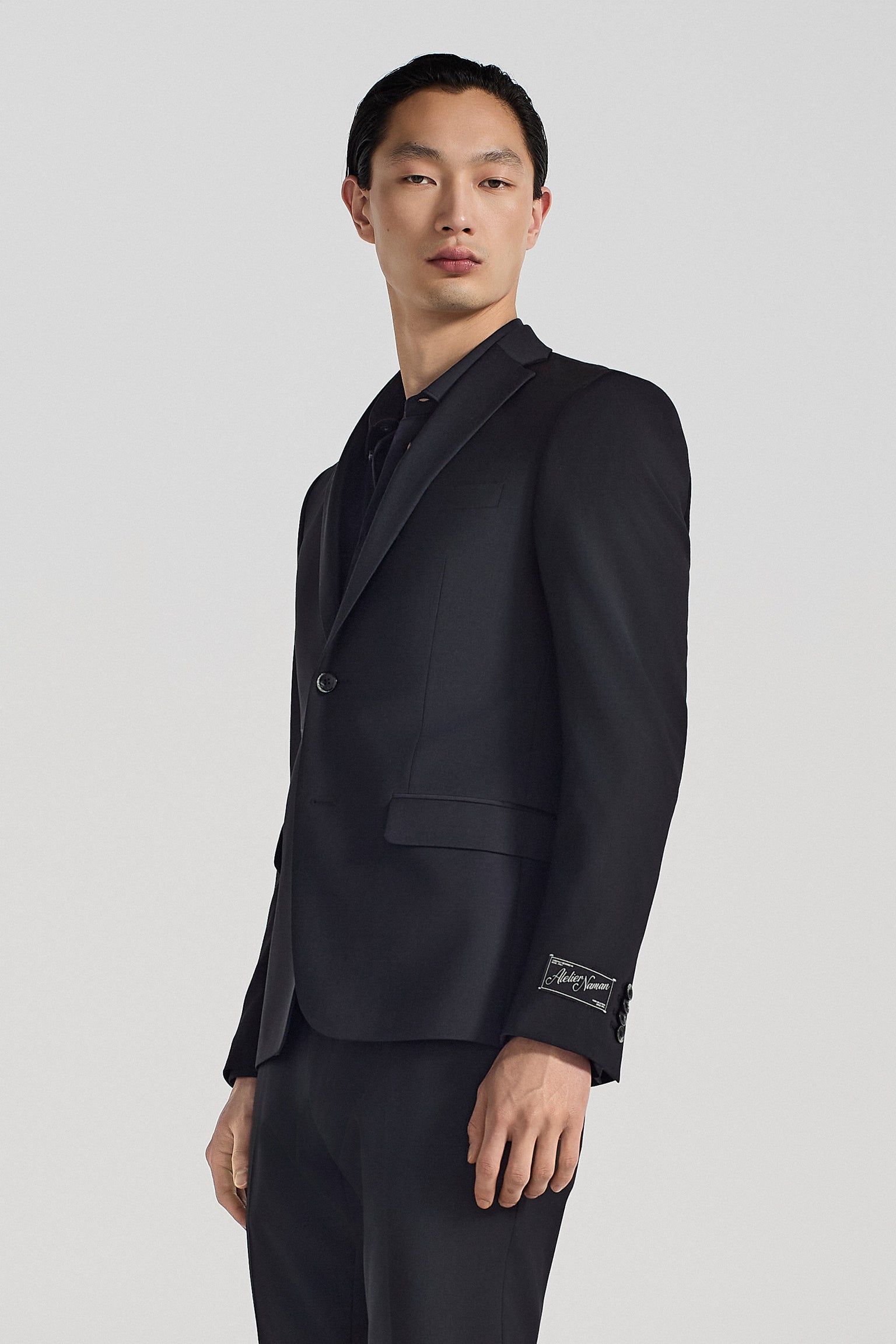 ESSENTIAL SUIT BLAZER