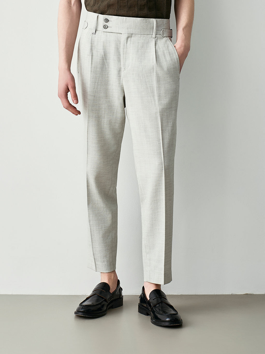 Suit trousers in wool blend chevron