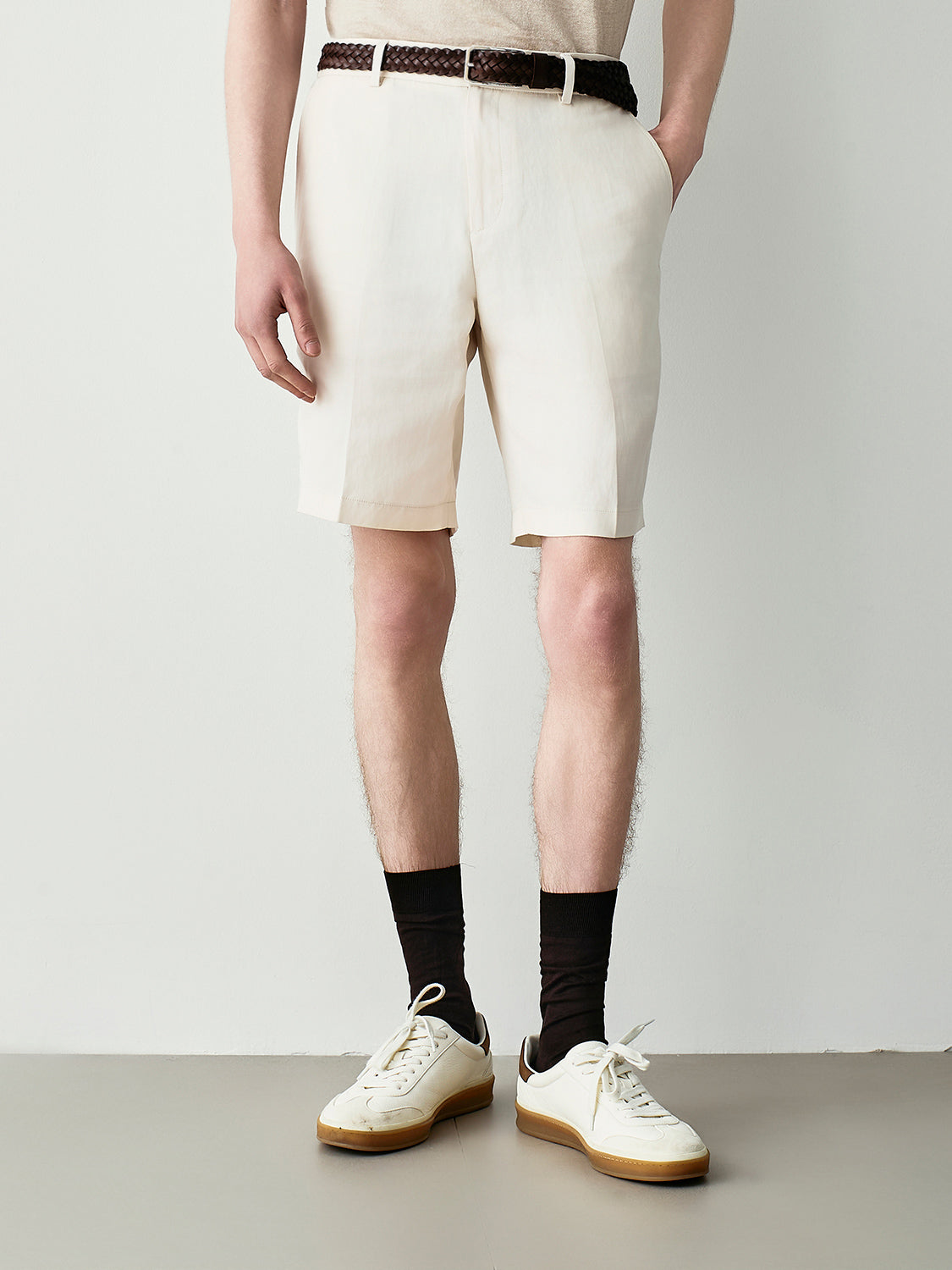 Bermuda in fresh linen