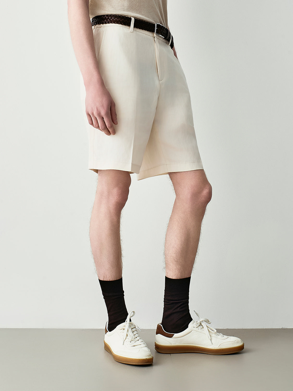 Bermuda in fresh linen