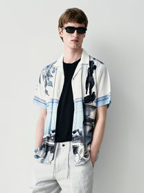 Camicia stampata postcard