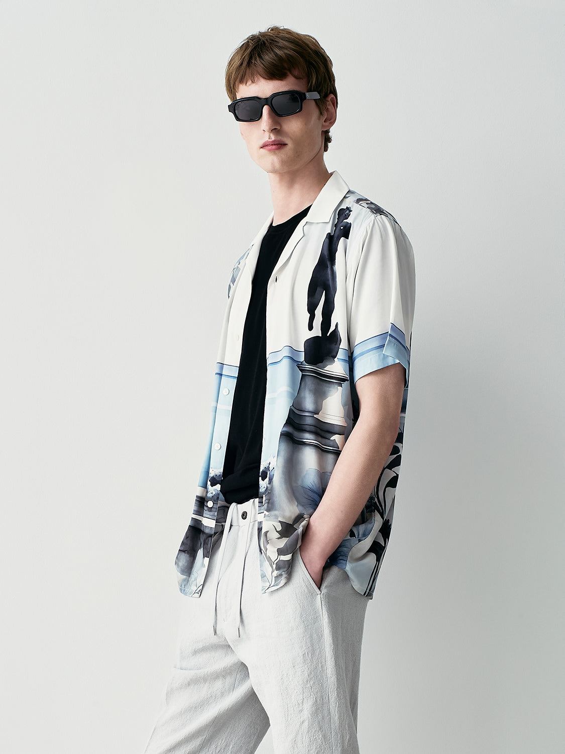 Camicia stampata postcard