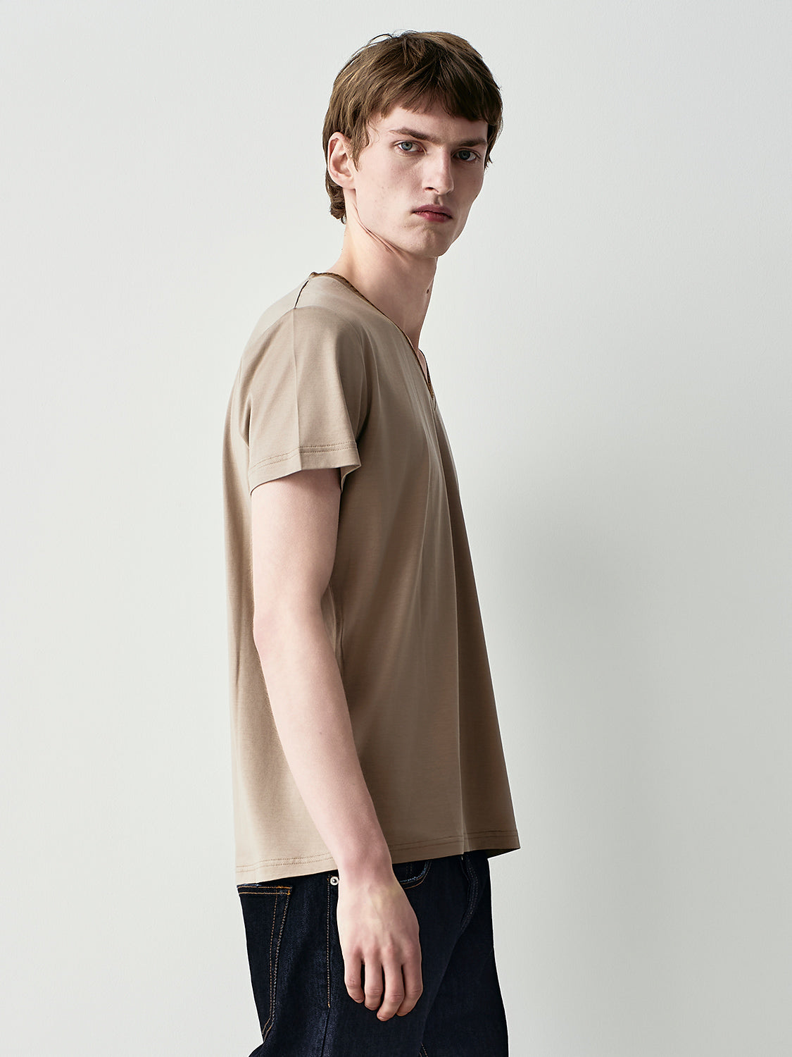 V NECK EMBROIDERED T-SHIRT