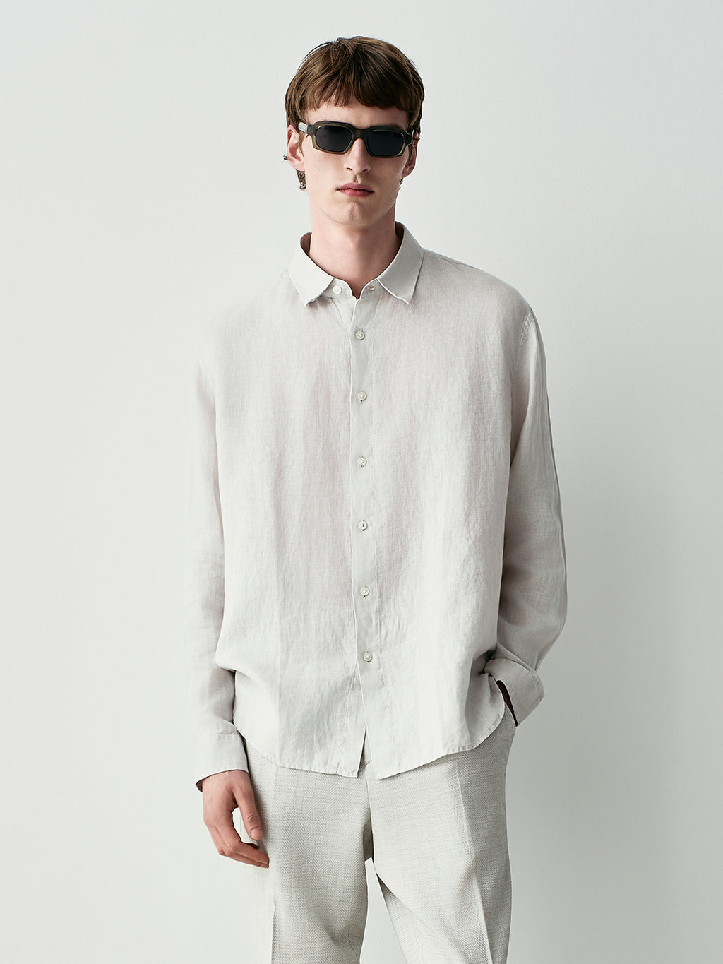 Relaxed linen shirt