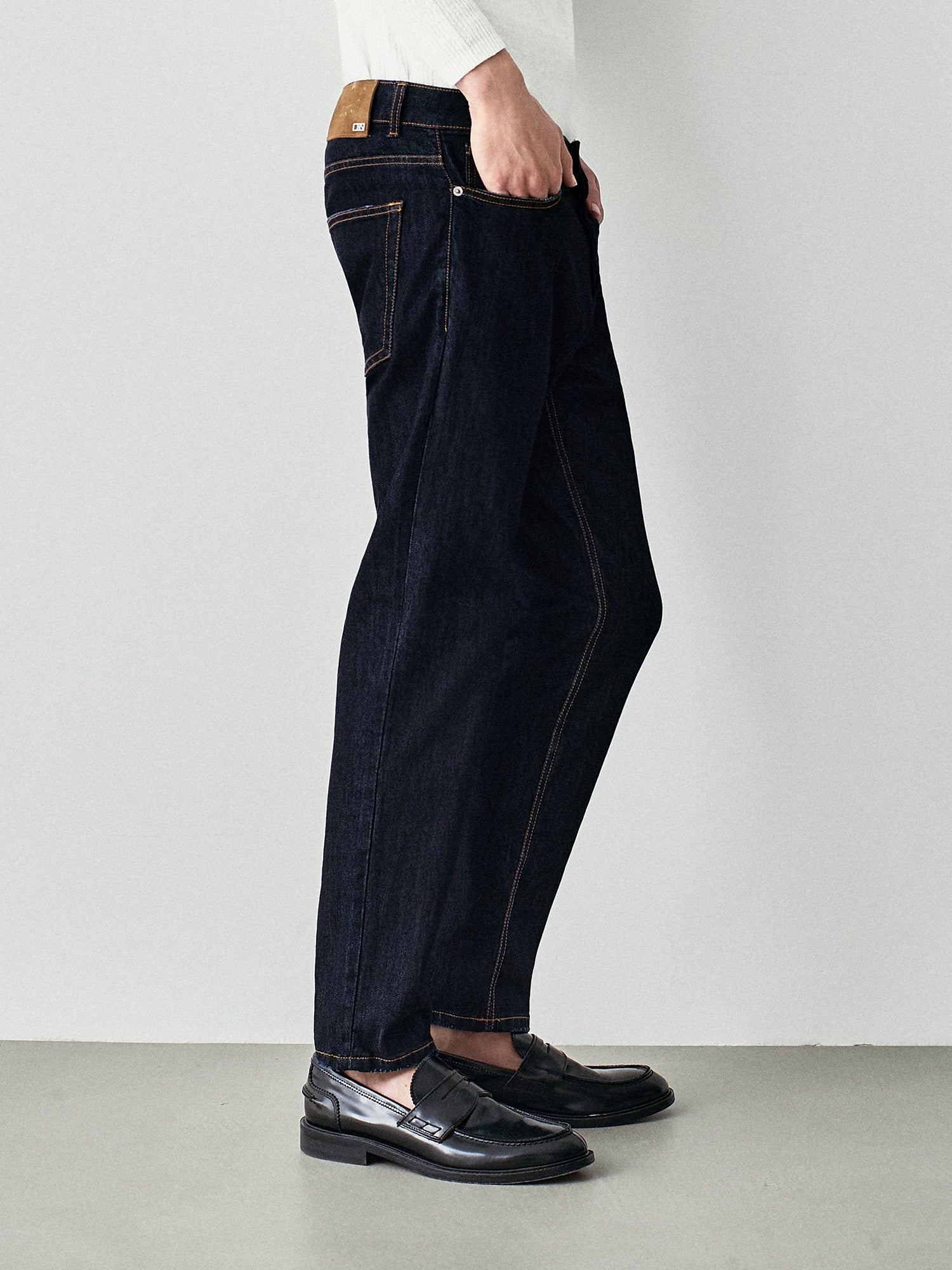 Indigo washed jeans