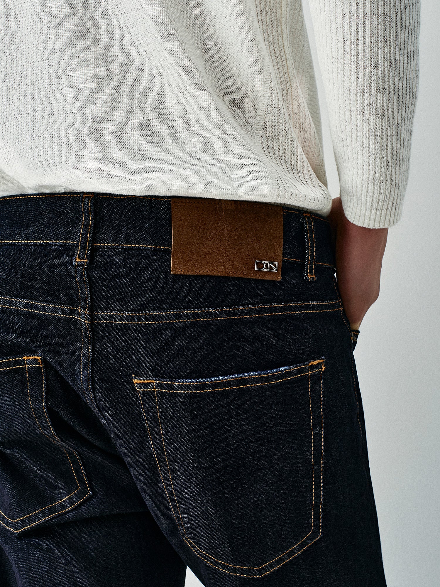 Indigo washed jeans