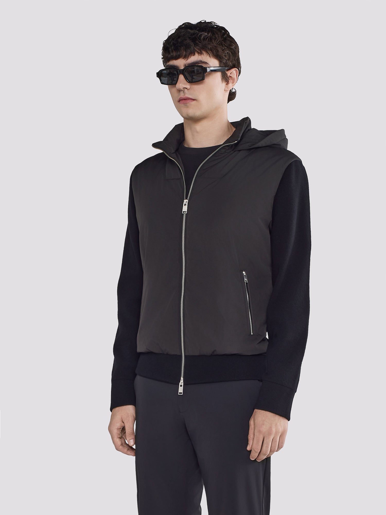 GIACCA IN NYLON CON MANICHE E FONDO IN MAGLIA