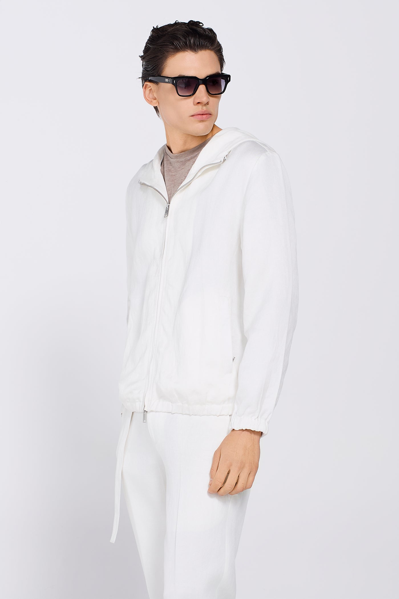 BOMBER IN LINO CON CAPPUCCIO