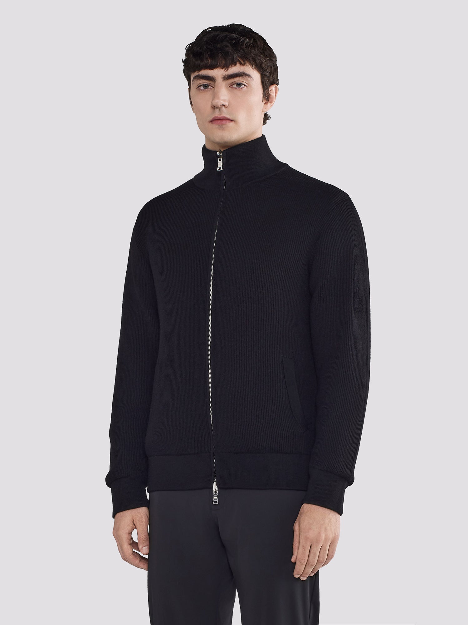 REVERSIBLE BOMBER IN NYLON AND KNIT
