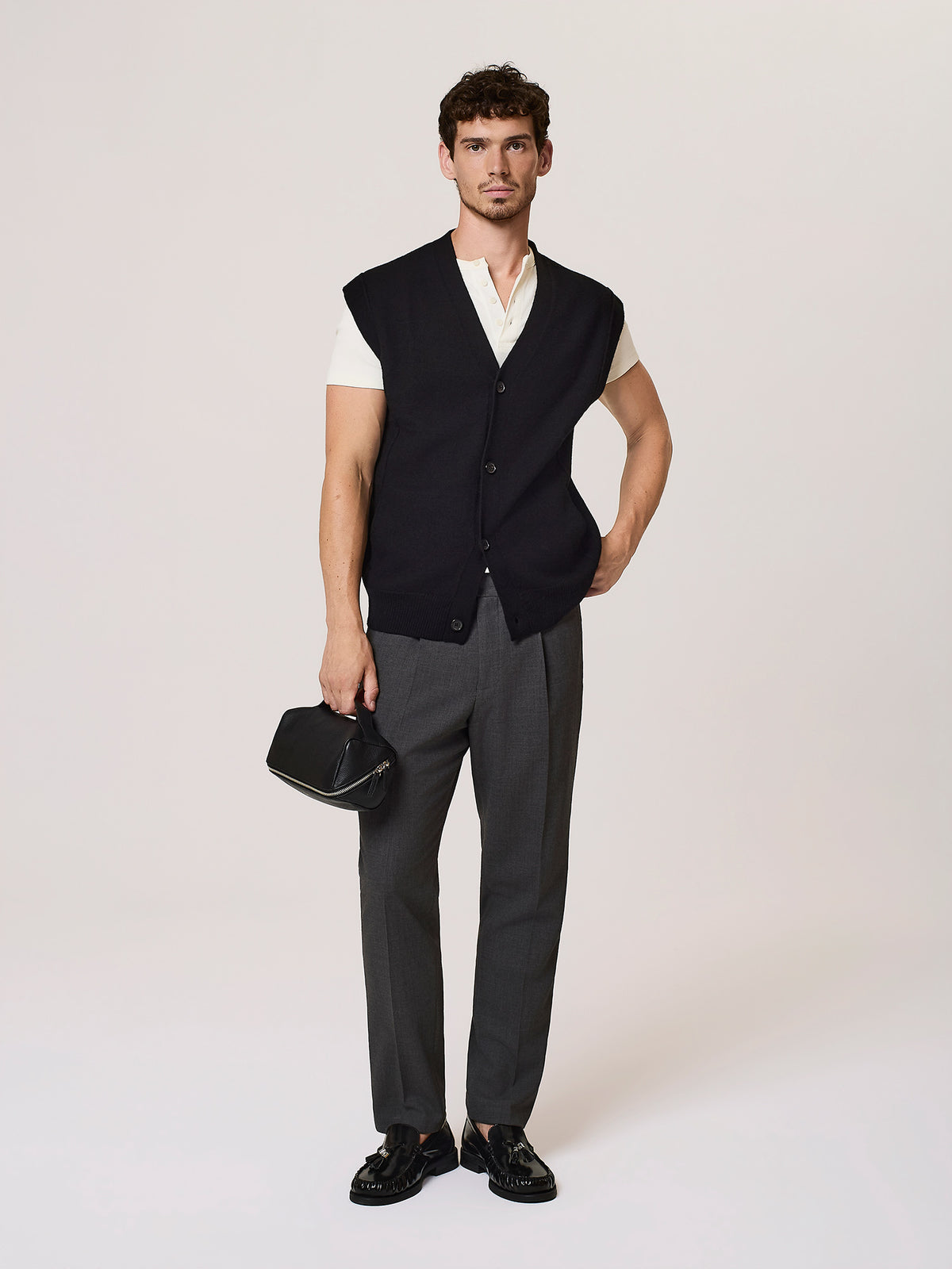 Relaxed wool vest