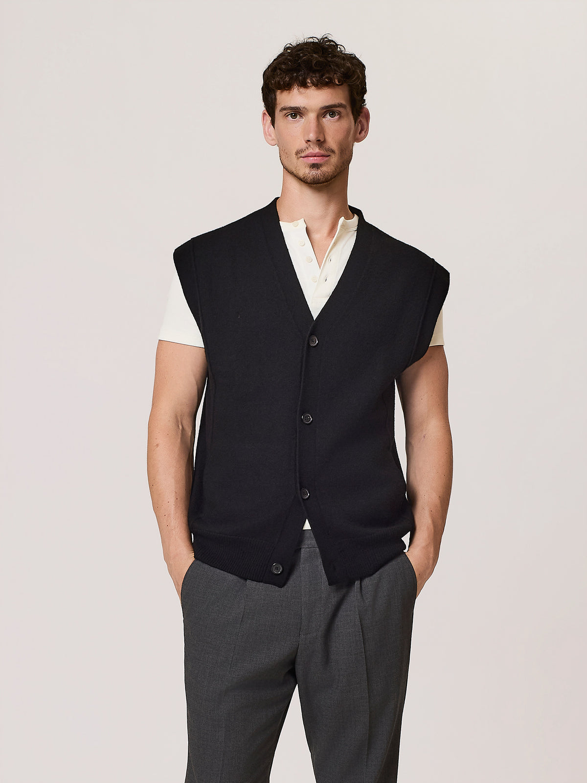 Relaxed wool vest