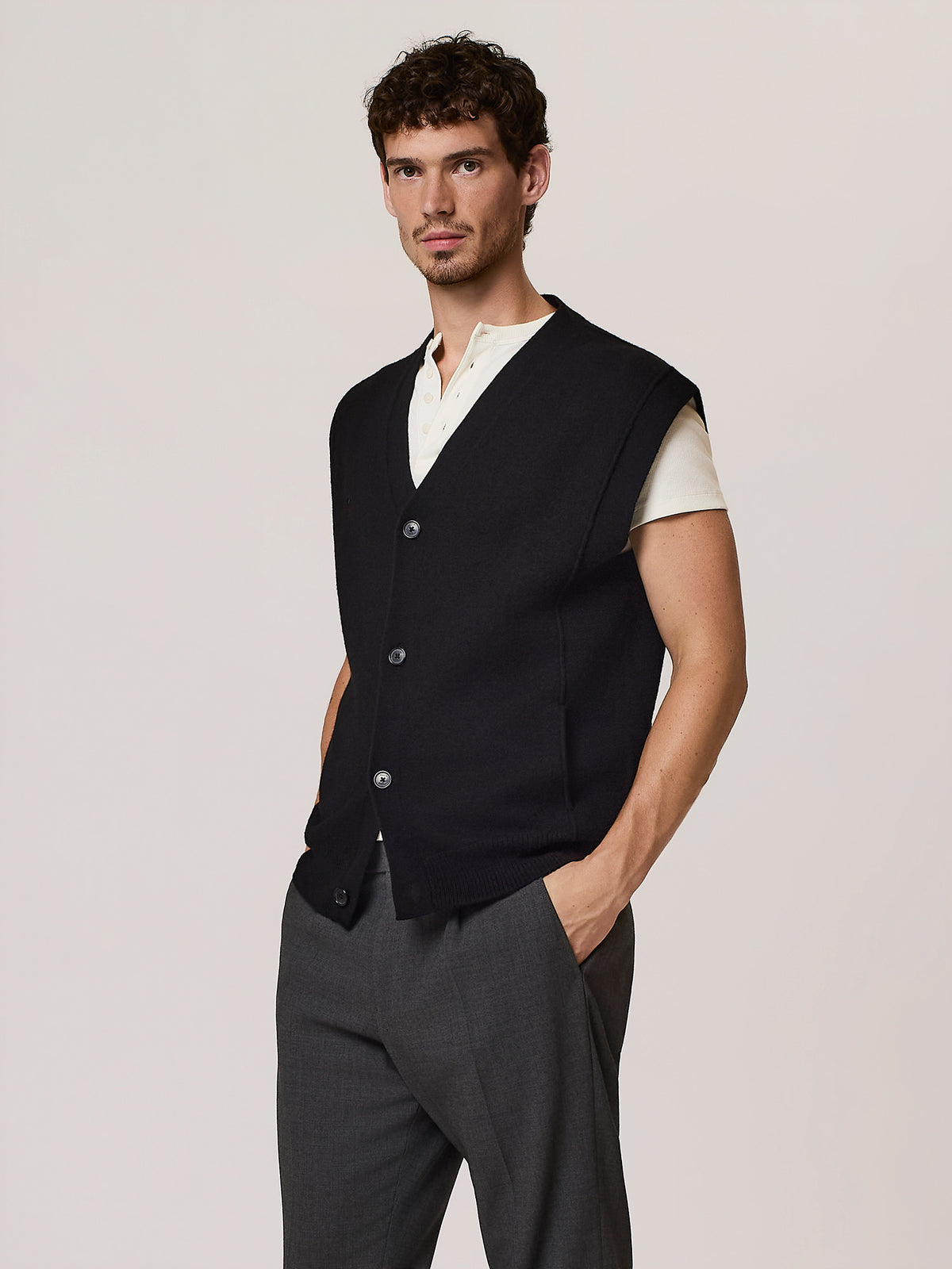 Relaxed wool vest