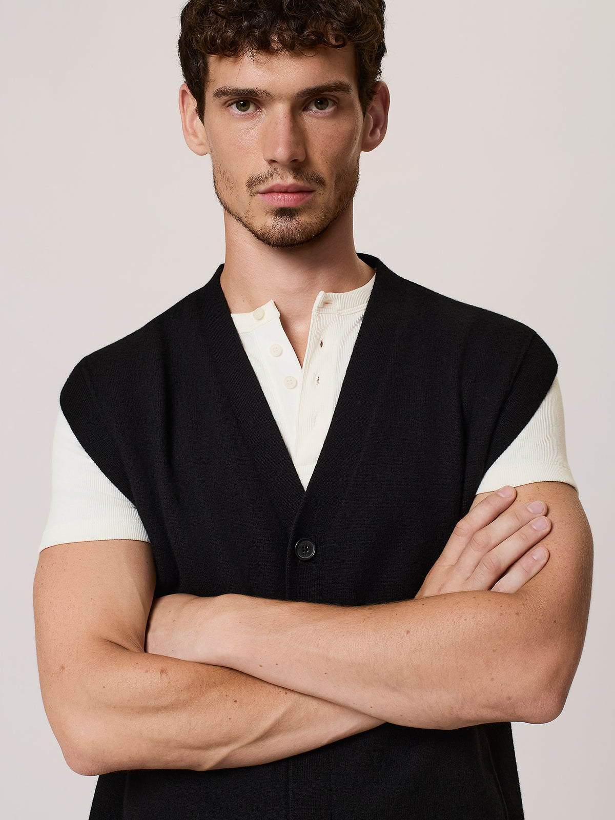 Relaxed wool vest
