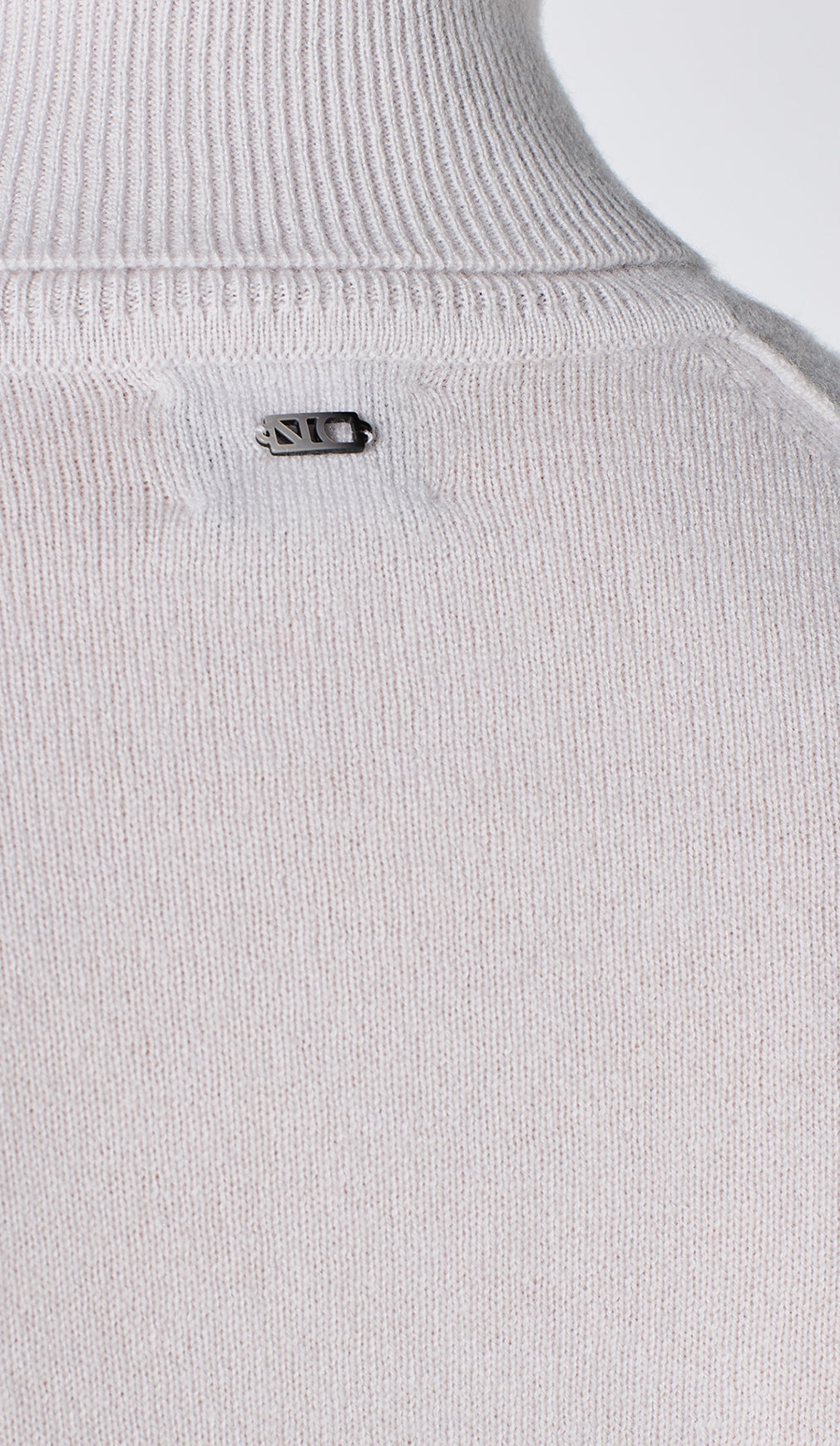 MAGLIA COLLO ALTO FINE KNIT