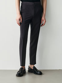 Pantaloni in crepe