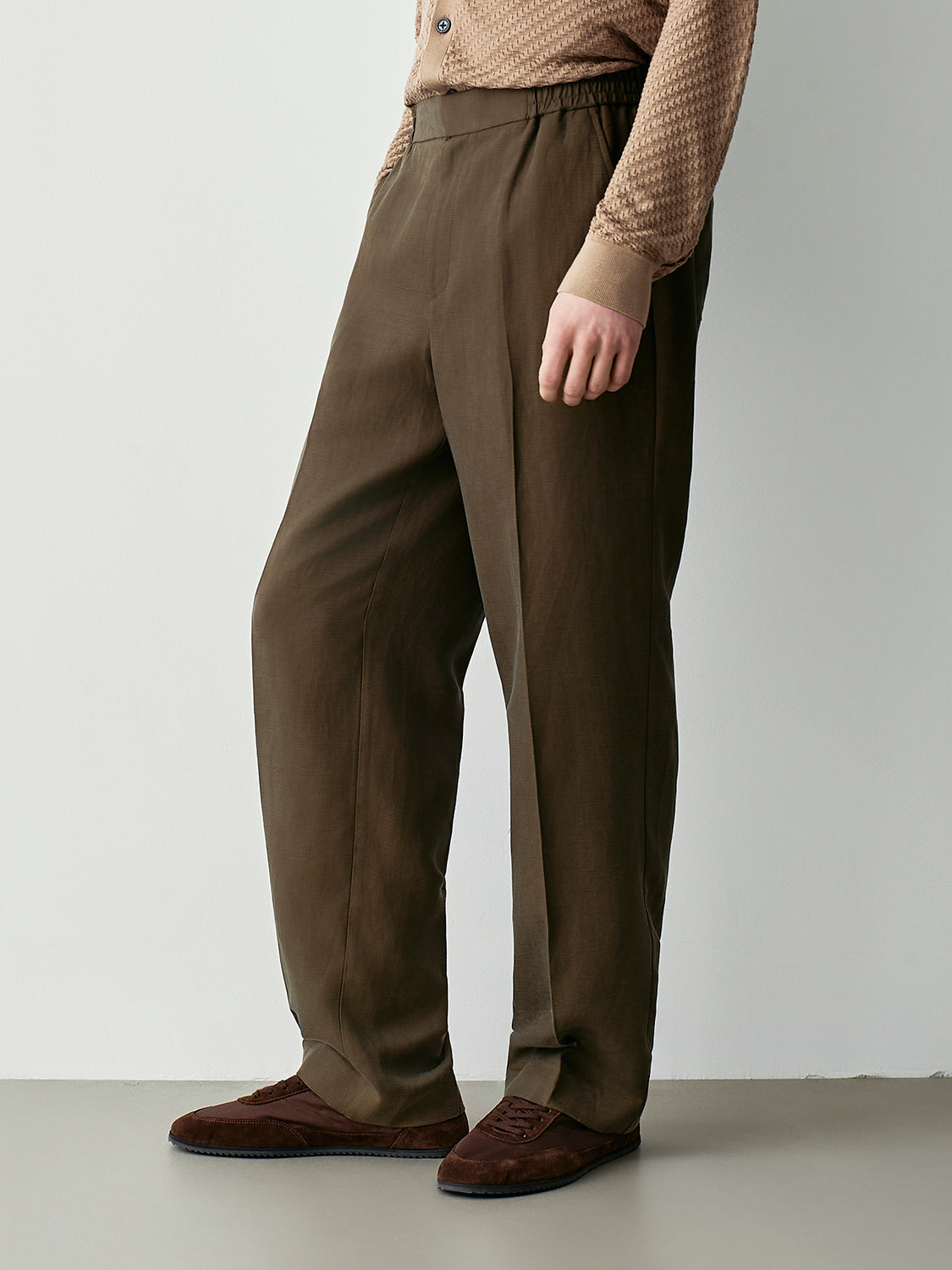 Wide leg trousers