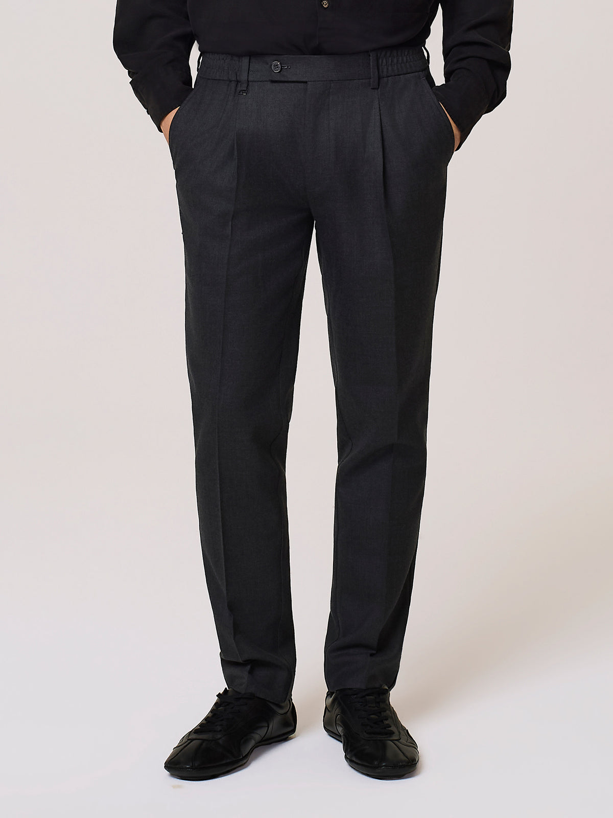 Wool and viscose blend pleated jogger trousers