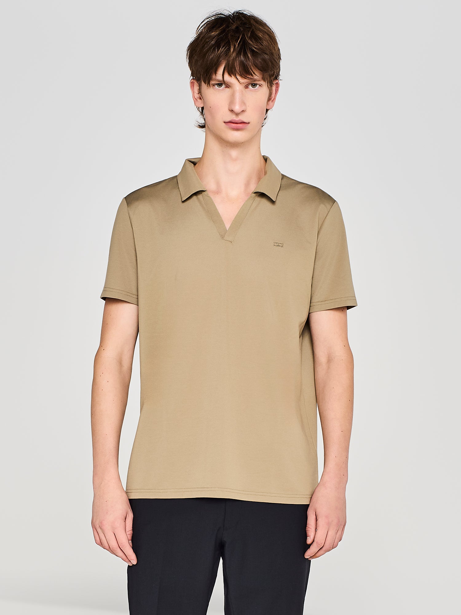 POLO PIQUET A MANICHE CORTE