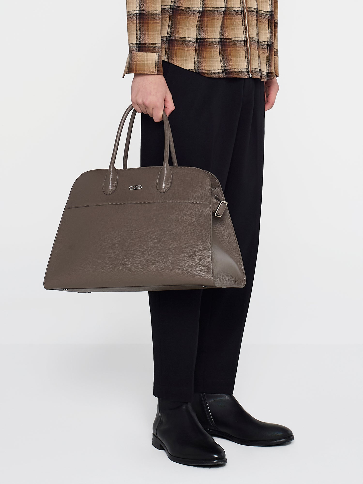 PEBBLED LEATHER TRAVEL BAG