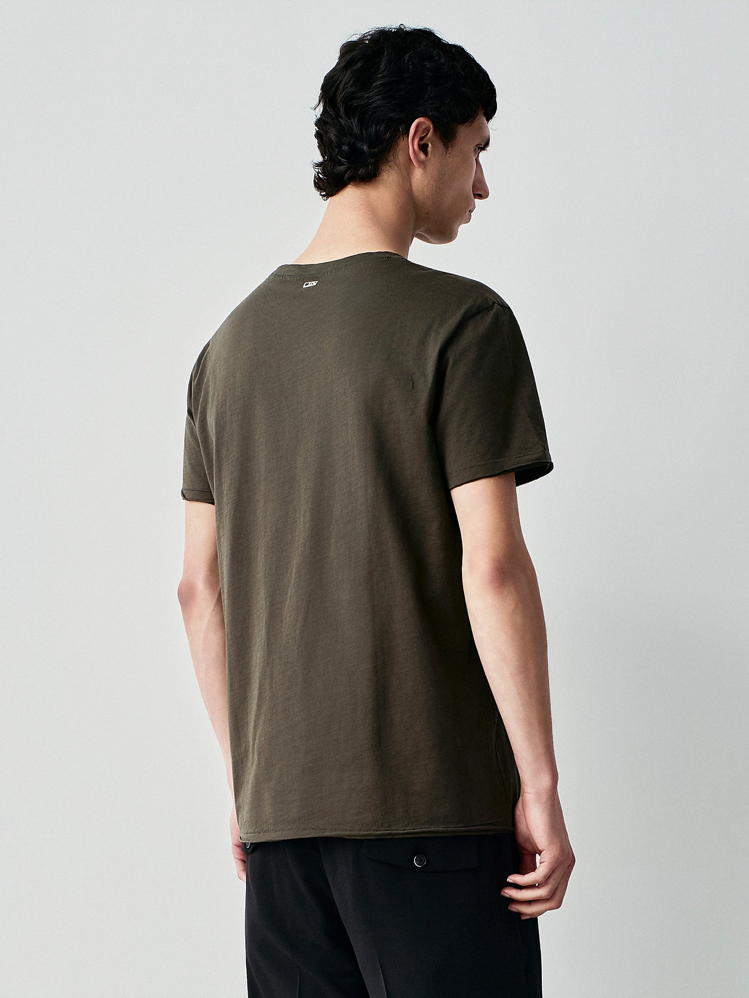 T-shirt raw cut