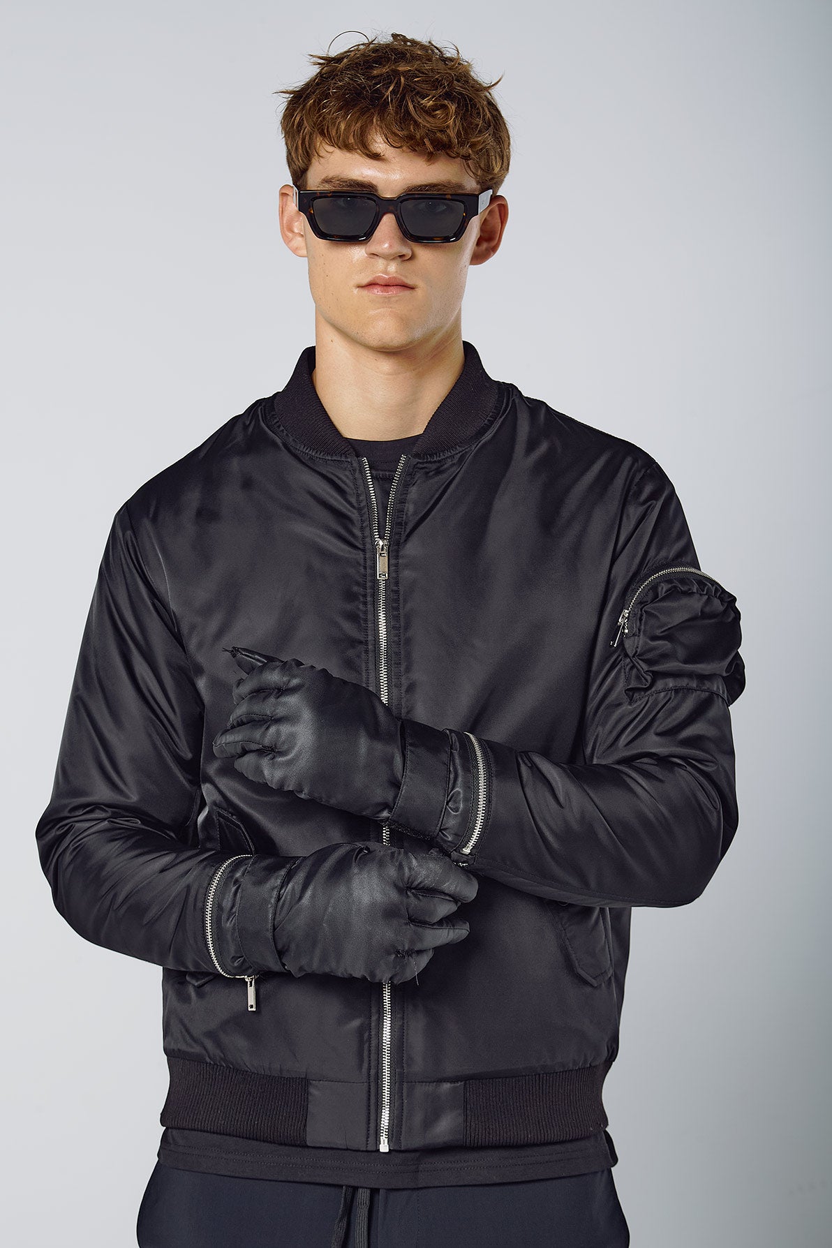 GLOVES BOMBER JACKET