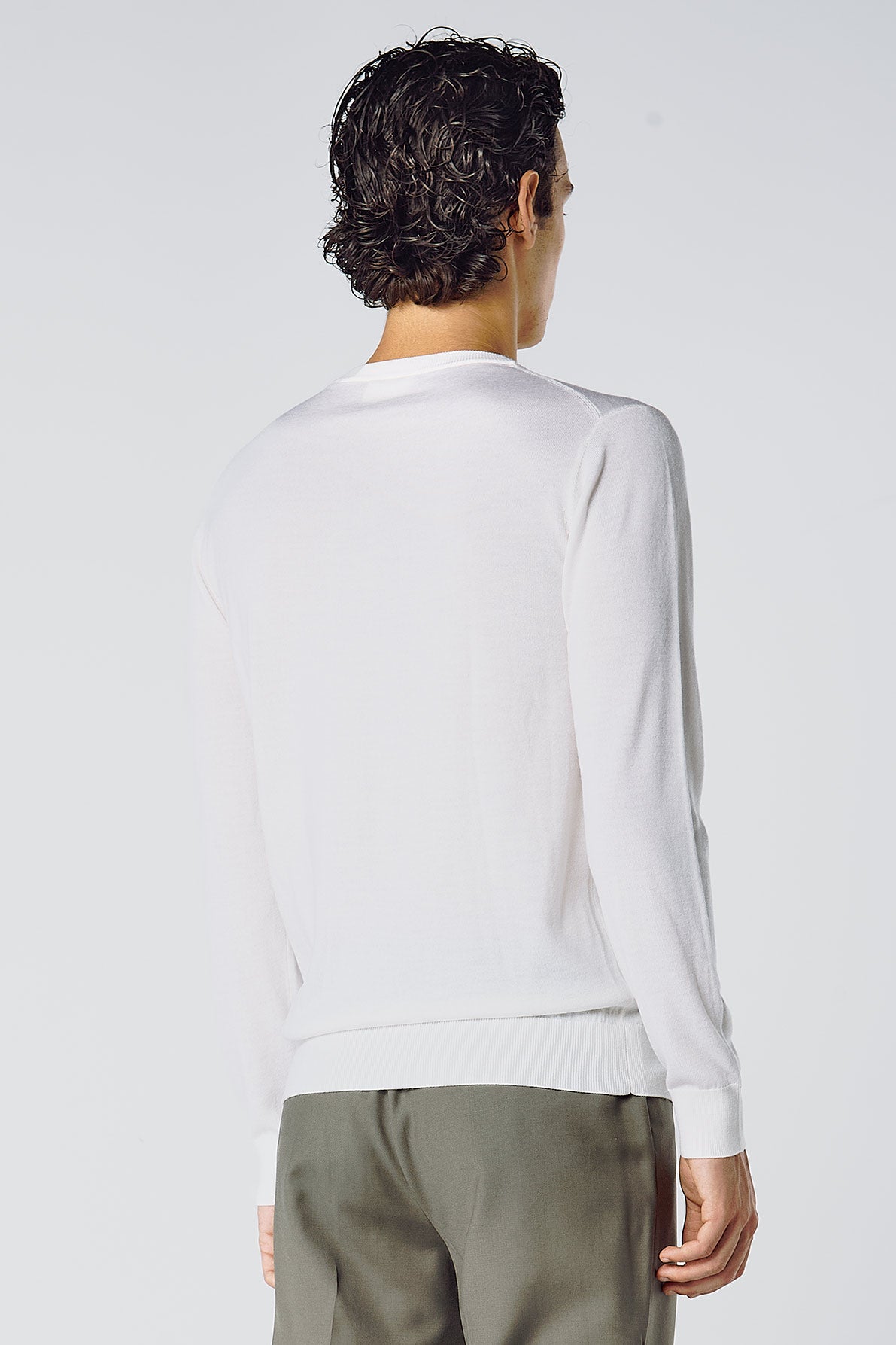 SLIT CREW NECK SWEATER