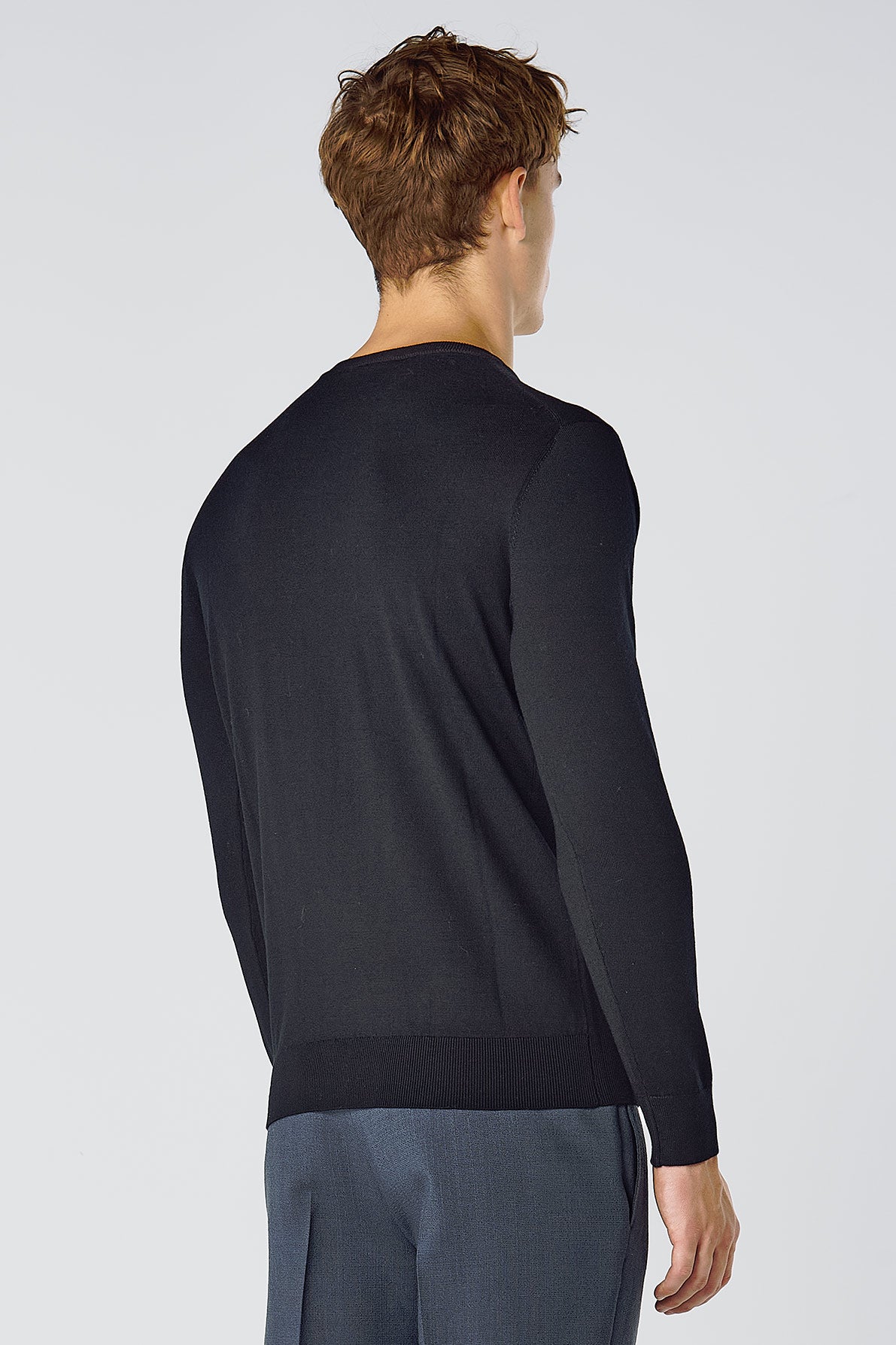 SLIT CREW NECK SWEATER