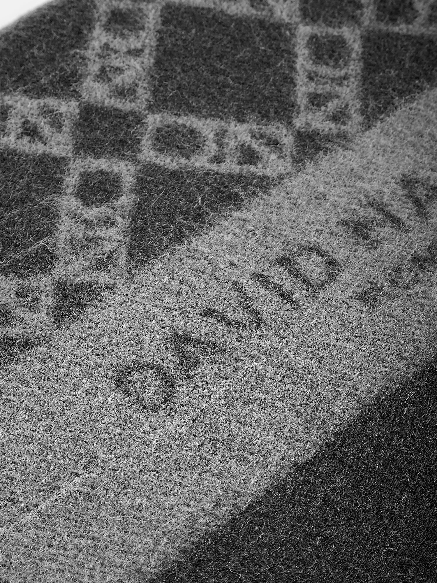 MAXI SCIARPA JAQUARD MONOGRAM ALL OVER