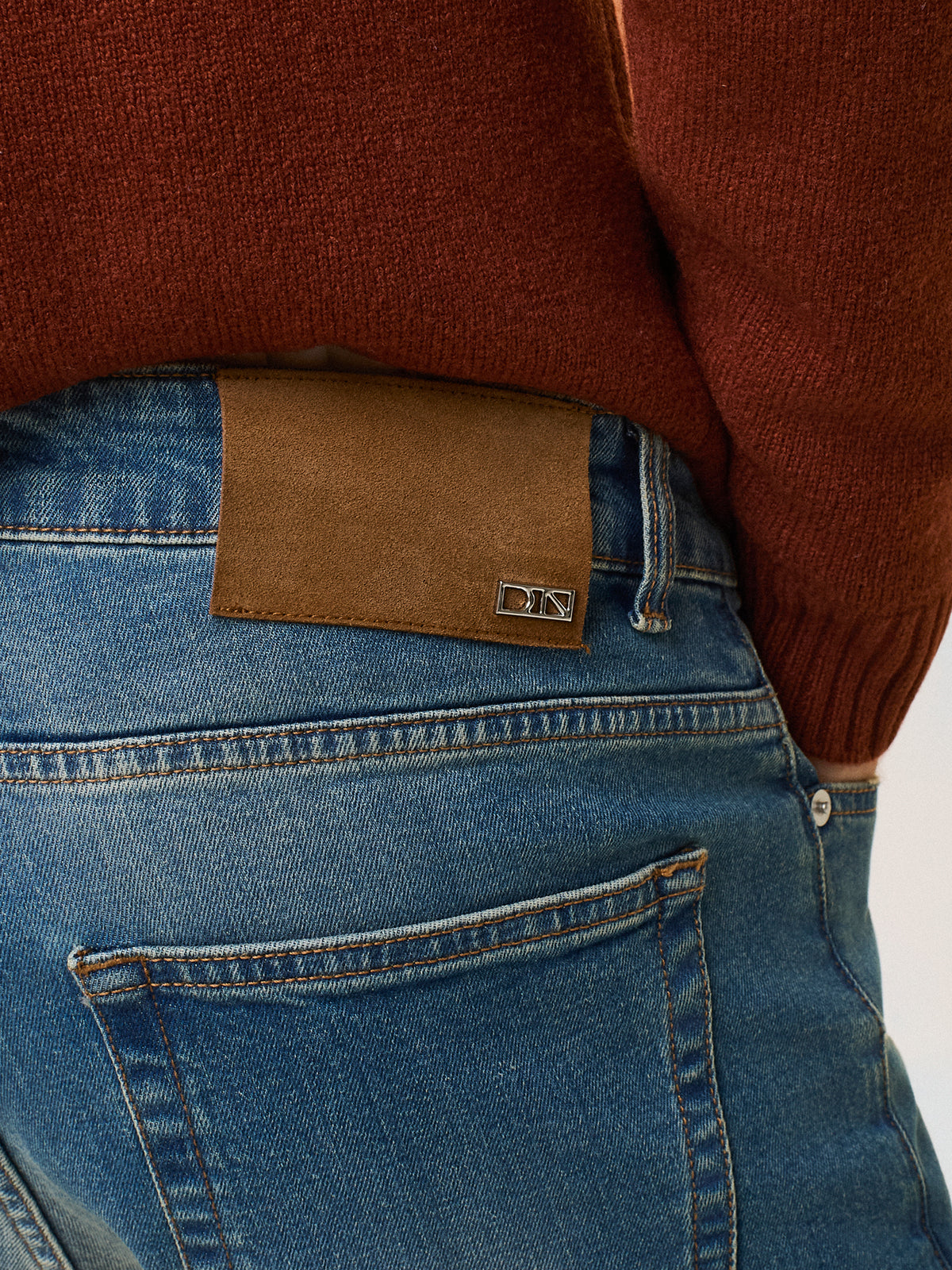slim fit jeans