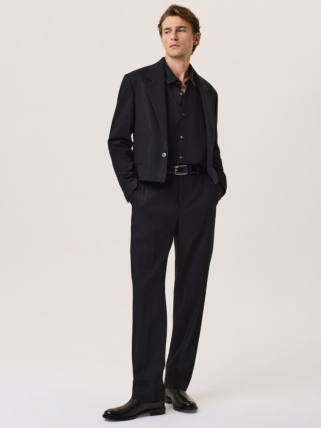 Giacca da uomo nera crop in misto lana vergine con filo lurex, David Naman