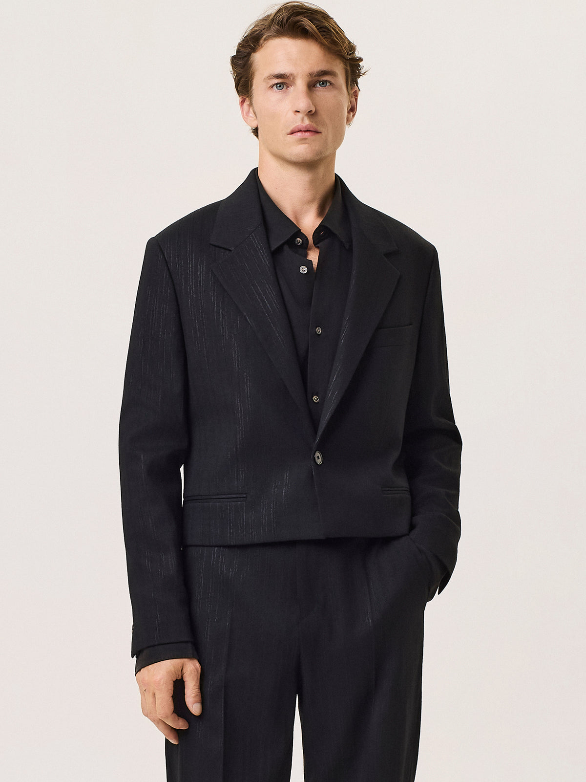 Giacca crop in misto lana vergine con filo lurex