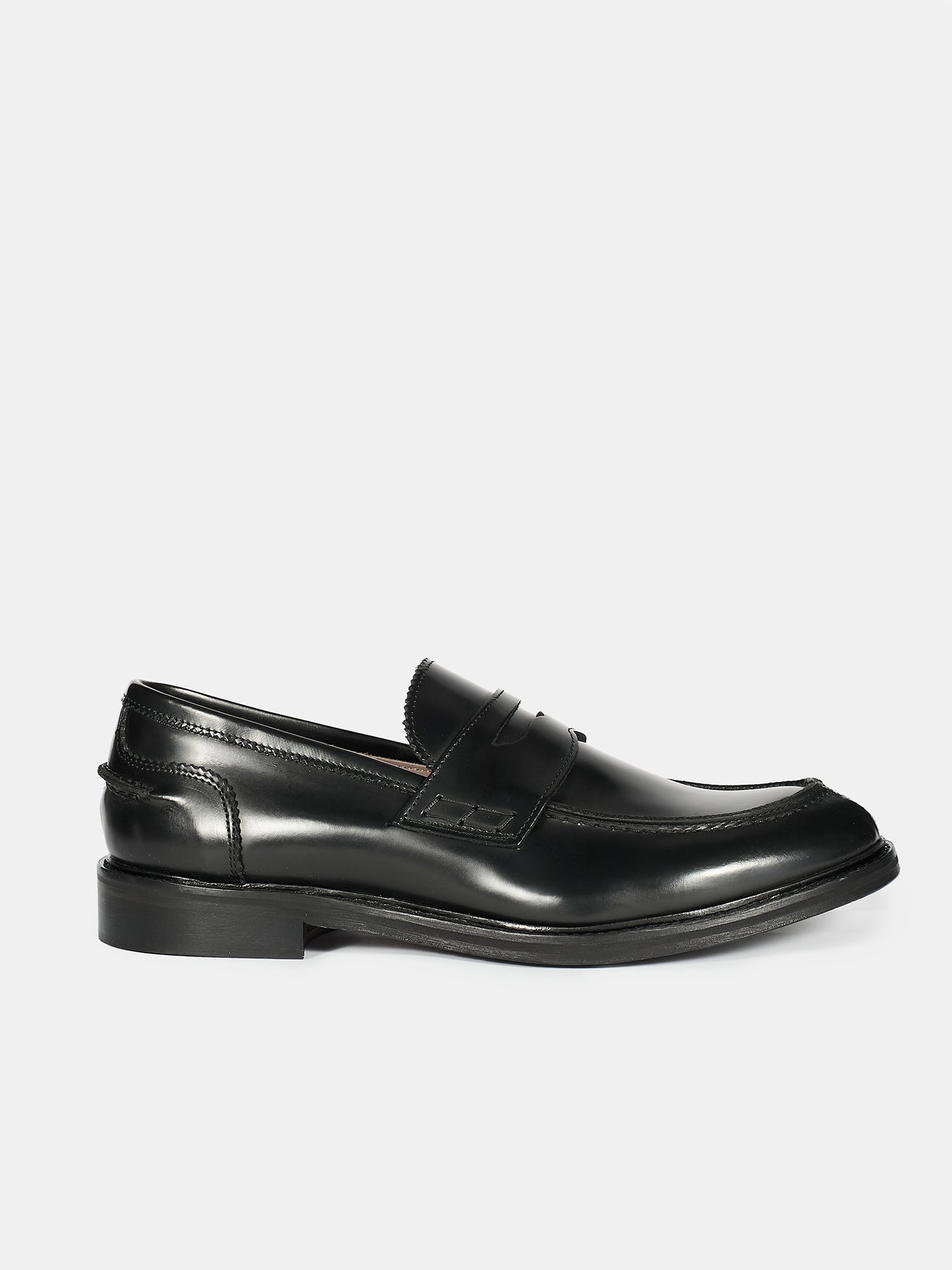 Loafer in abrasive leather